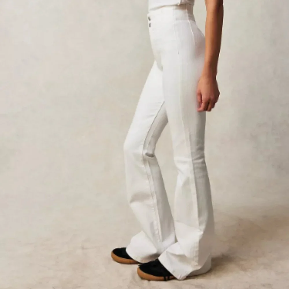 We The Free Jayde High-Waisted Flared White Denim Jeans Women's Size 29 Short - Picture 4 of 9